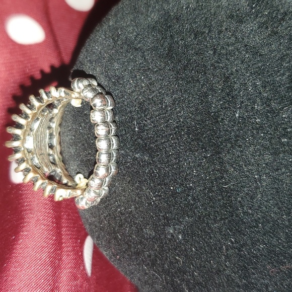 BEAUTIFUL Cosmetic Ring - Picture 3 of 5